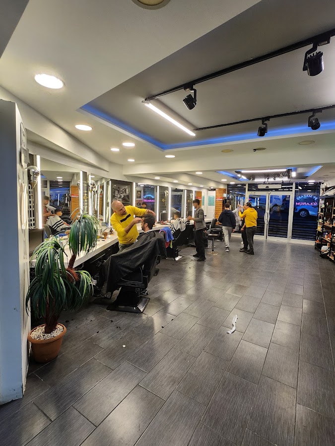 By Makass Erkek Kuaförü/Berberi & Solarium Salonu Hamidiye Kağıthane İstanbul
