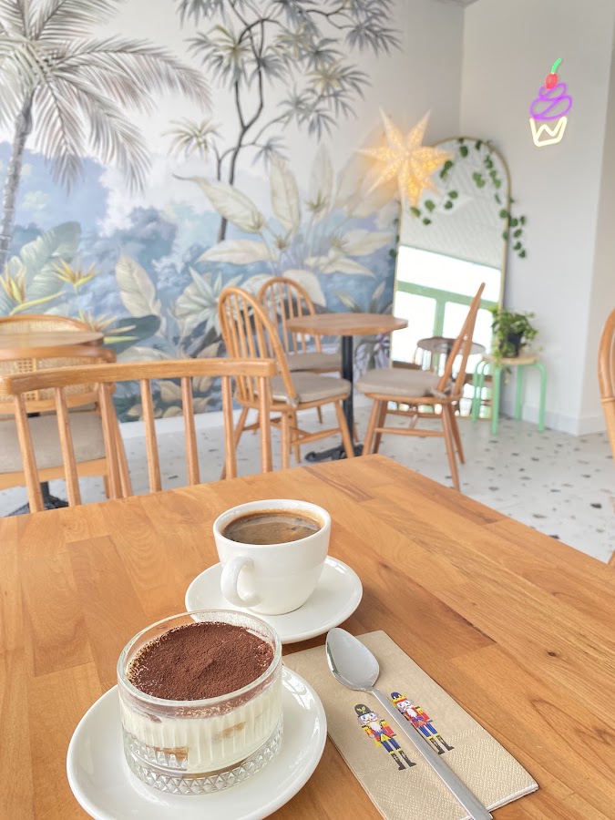 À la maison cafe & patisserie