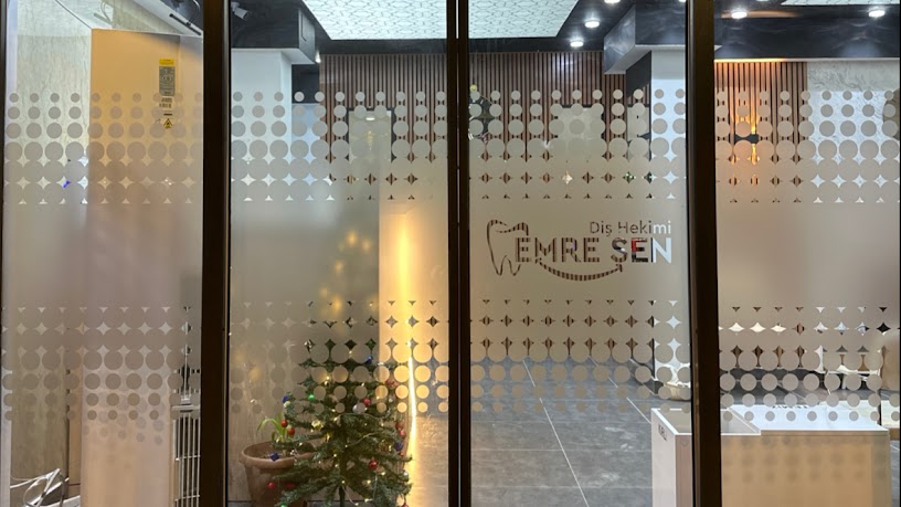 Diş Hekimi R. Emre Şen
