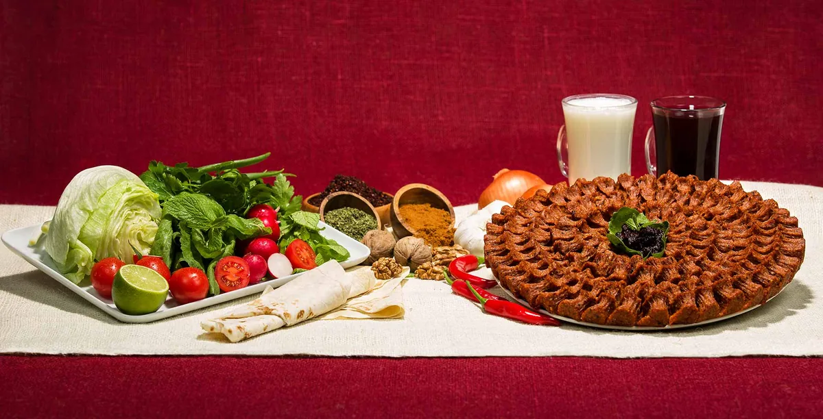 Çiğ Köfteci Ömer Usta Çukurova Yüzüncüyıl