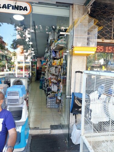 Pet kapında pet-shop