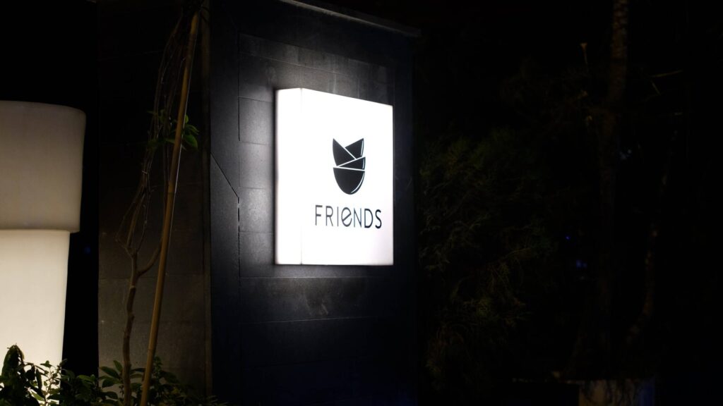 Friends Cafe