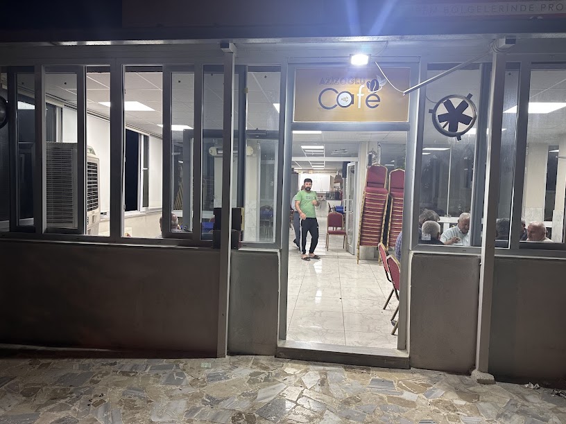 Azizoğlu Cafe kıraathane oyun salonu