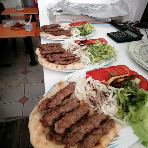 Yıldız şiş kebap salonu