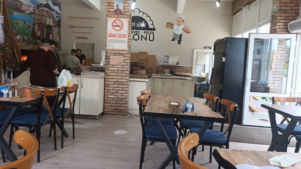 Mavi Köşe Pide Salonu