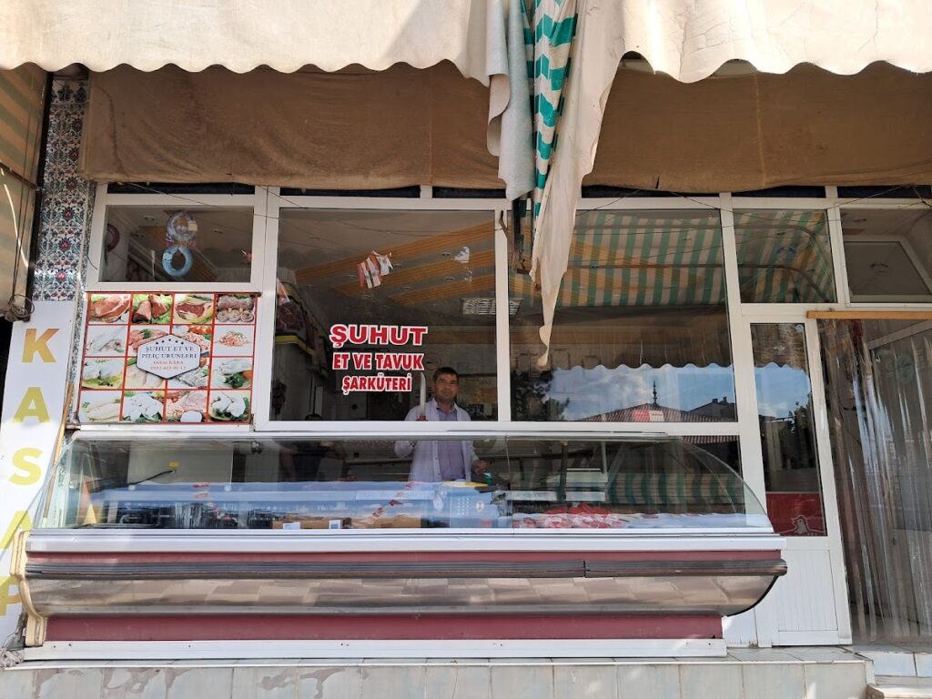 Şuhut Et ve Tavuk Şarküteri