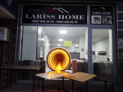 Lariss Home