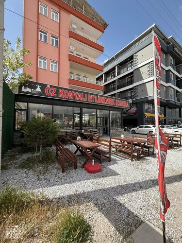Öz Konyalı Etliekmek Ve Izgara