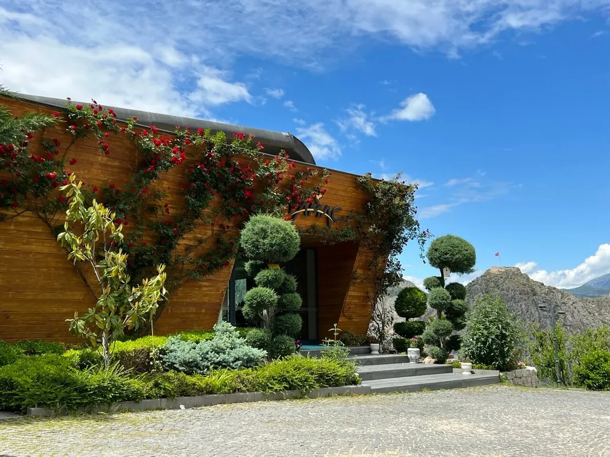 Yamaç Bistro Cafe & Restaurant