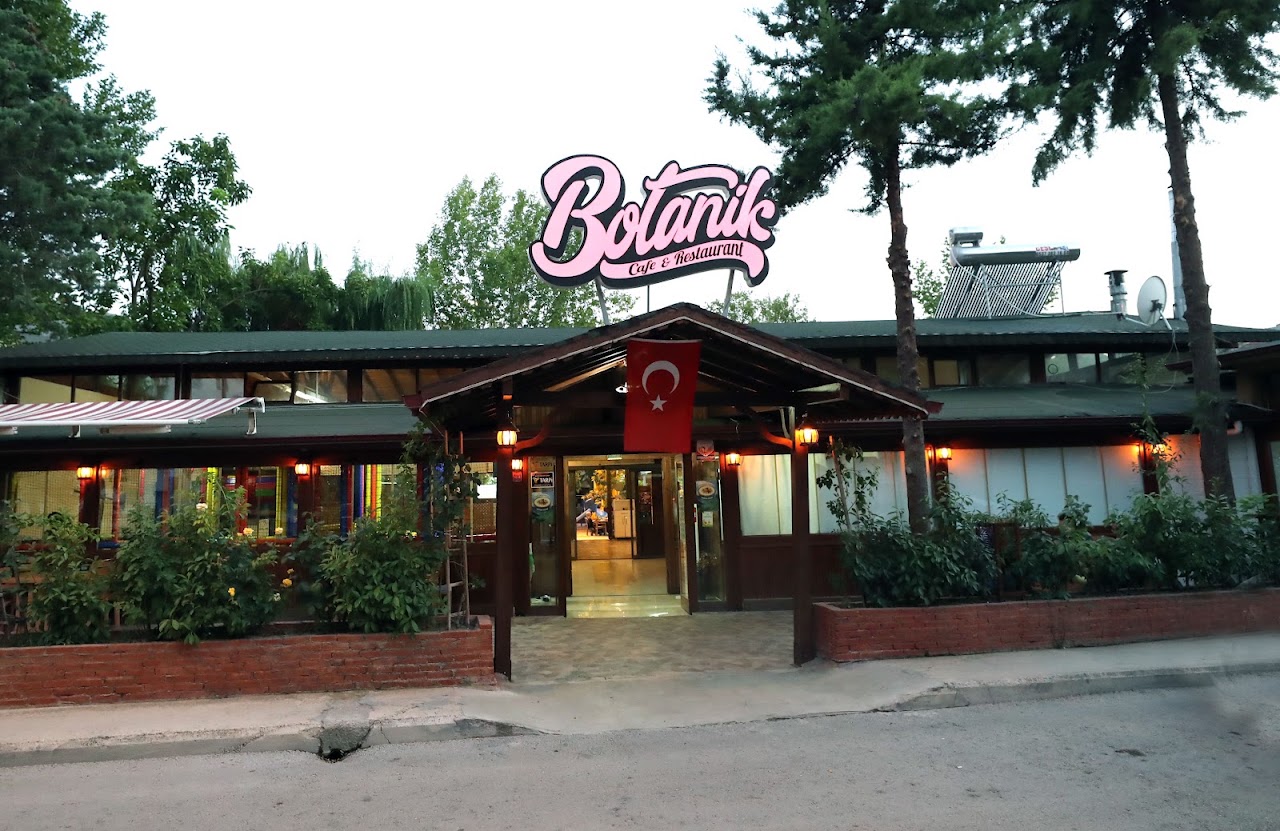 Botanik Cafe & Restaurant