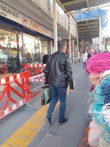 Akcan Toptantuhafiye