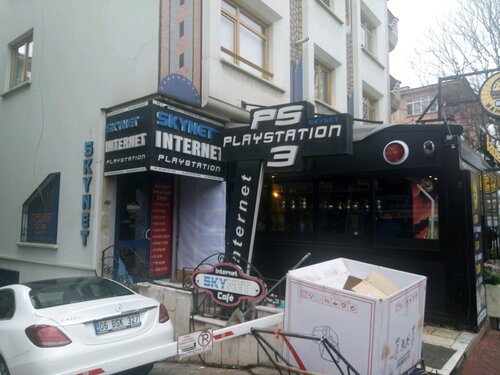 Sky Net Internet Cafe – Gaming House