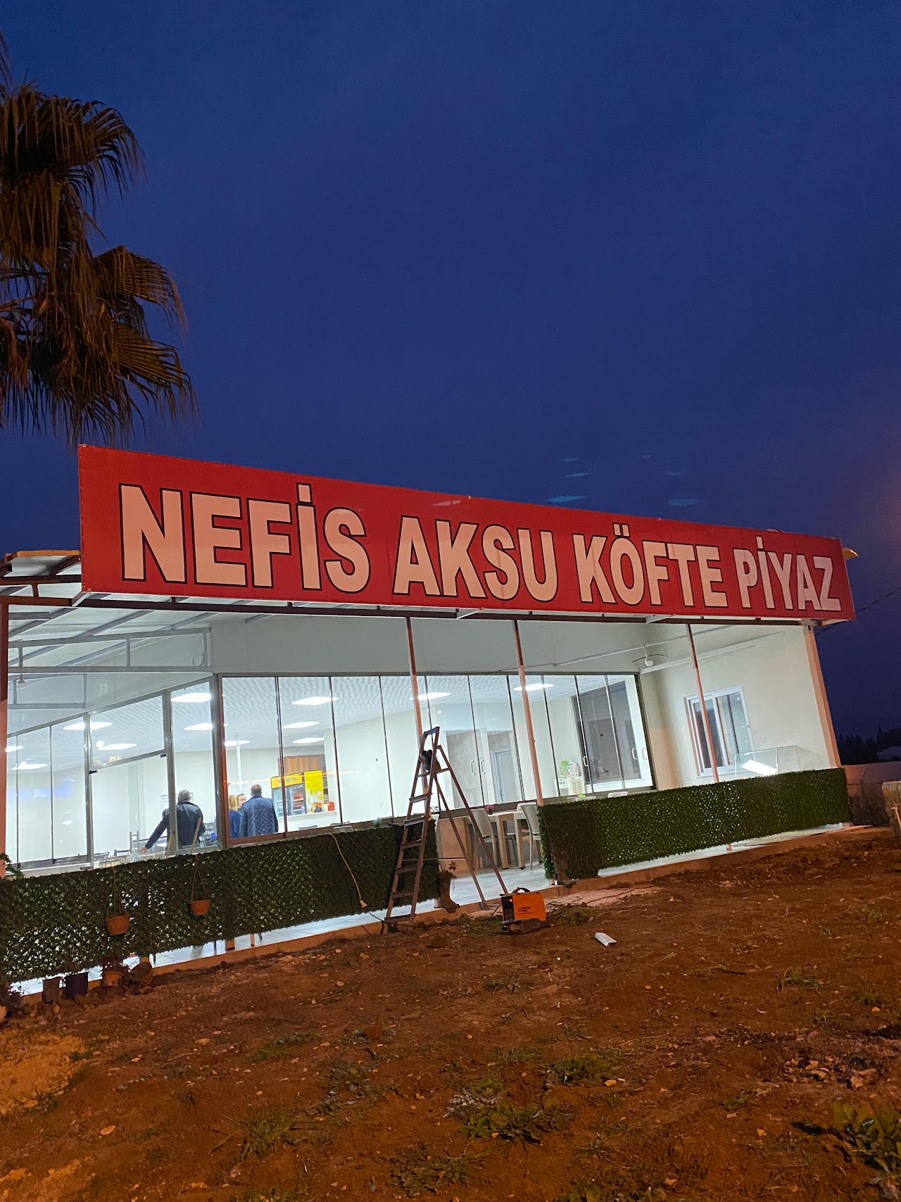 Nefis Aksu Köfte Piyaz