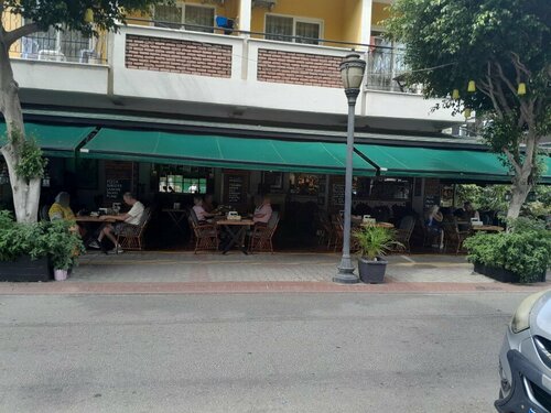 D la Plaza Restaurant