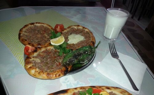 Onur Pide Salonu