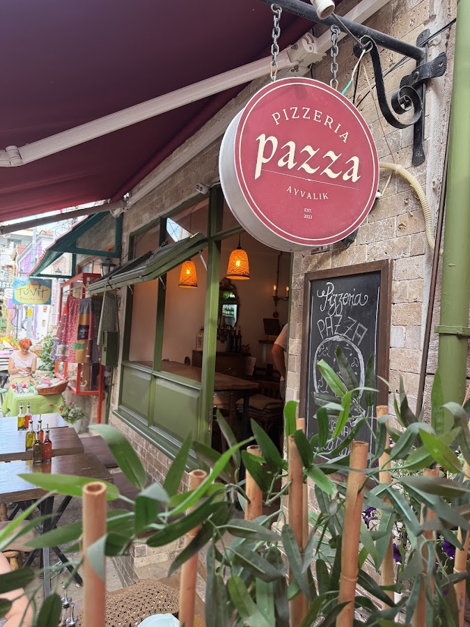 Pizzeria Pazza