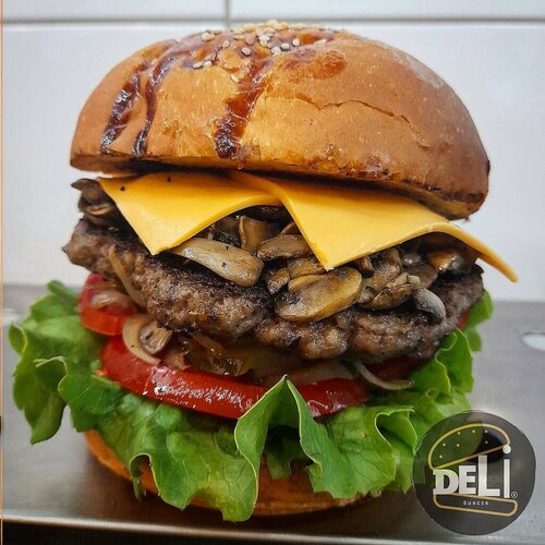 Deli Burger & Pizza