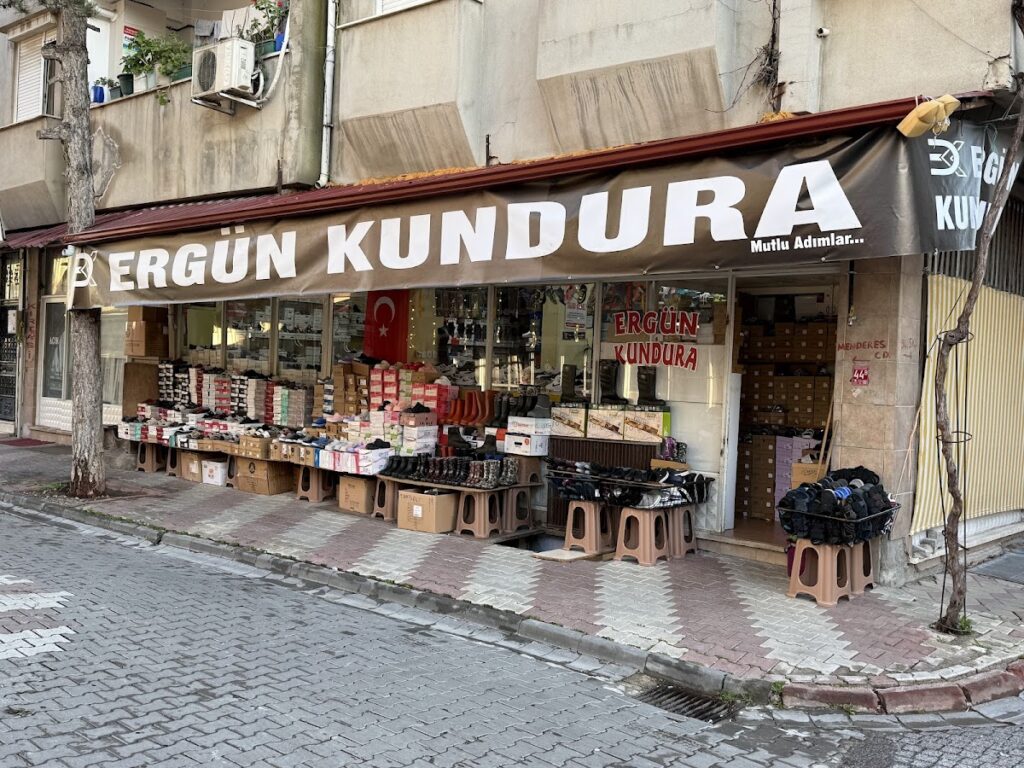 ERGÜN KUNDURA