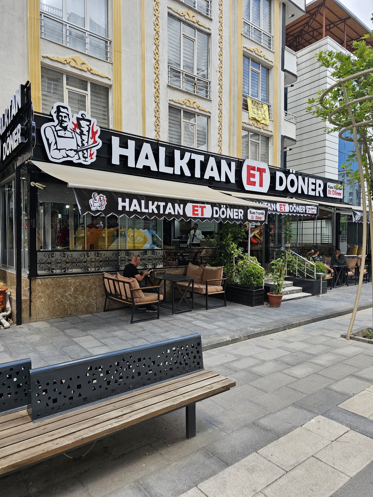 Halktan Et Döner