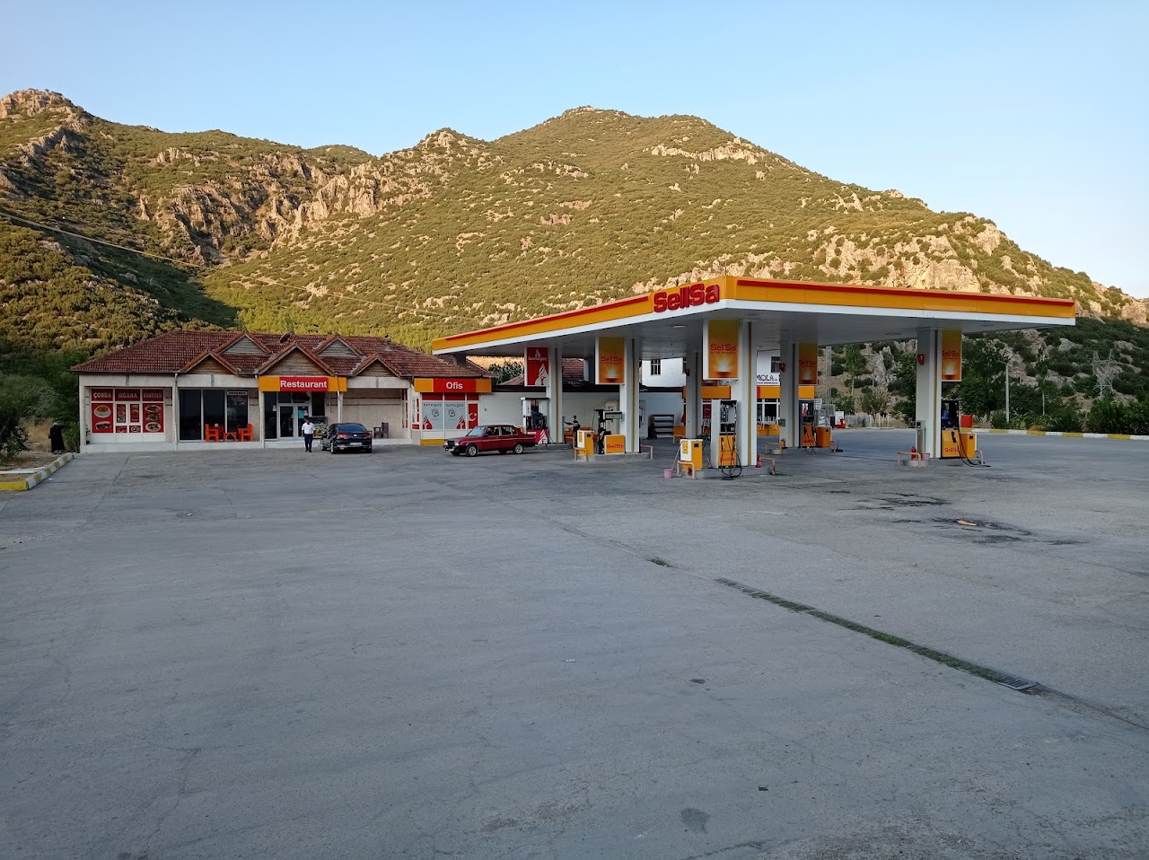 Yörükoglu Restaurant