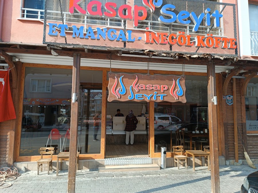 Kasap Seyit Et Mangal İnegöl Köfte