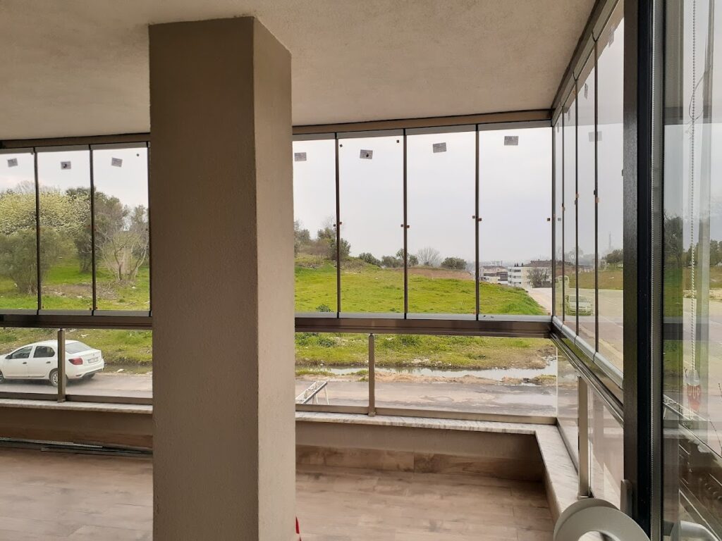 BURSA CAM BALKON AKCAM YAPI | ISICAMLI CAM BALKON – GİYOTİN – PİMAPEN – KORKULUK