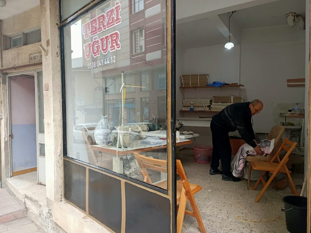 TERZİ UĞUR