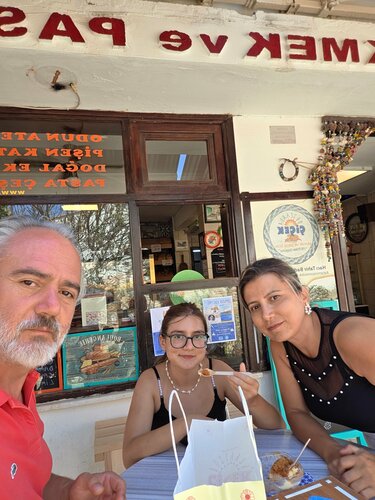 Çiçek Ekmek ve Pasta Fırını