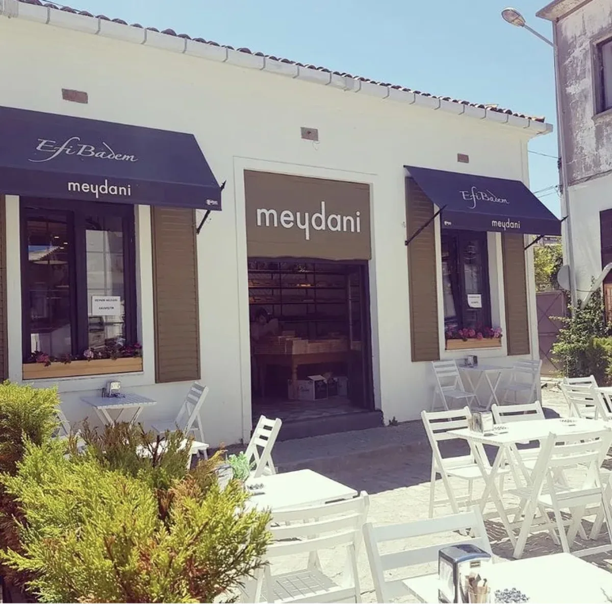 Meydani Cafe & Pastane Bozcaada