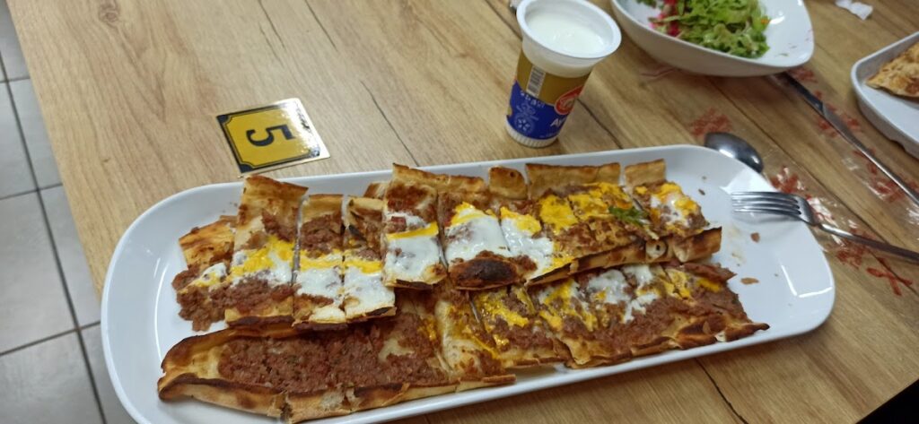 Çan Pide Lahmacun Ve Kebab Salonu