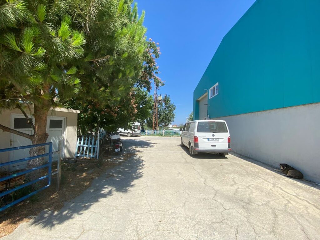 Kartal Konfeksiyon Limited Şirketi & Fason Üretim & Dış Giyim İşçilik