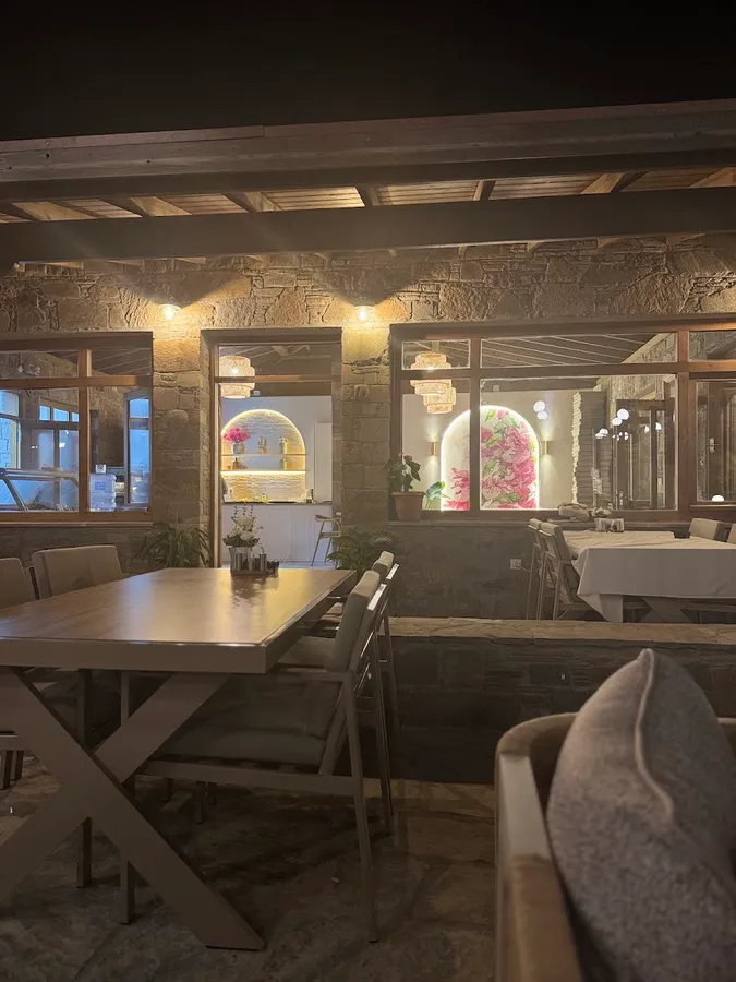 Begonvil Restaurant Gökçeada
