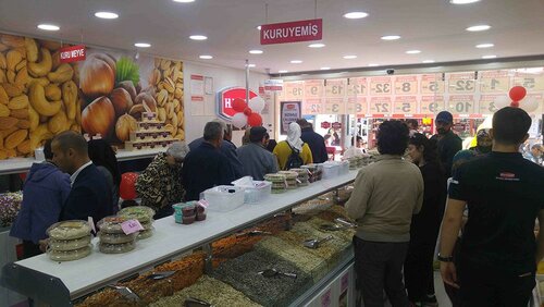 Halktan Kuruyemiş