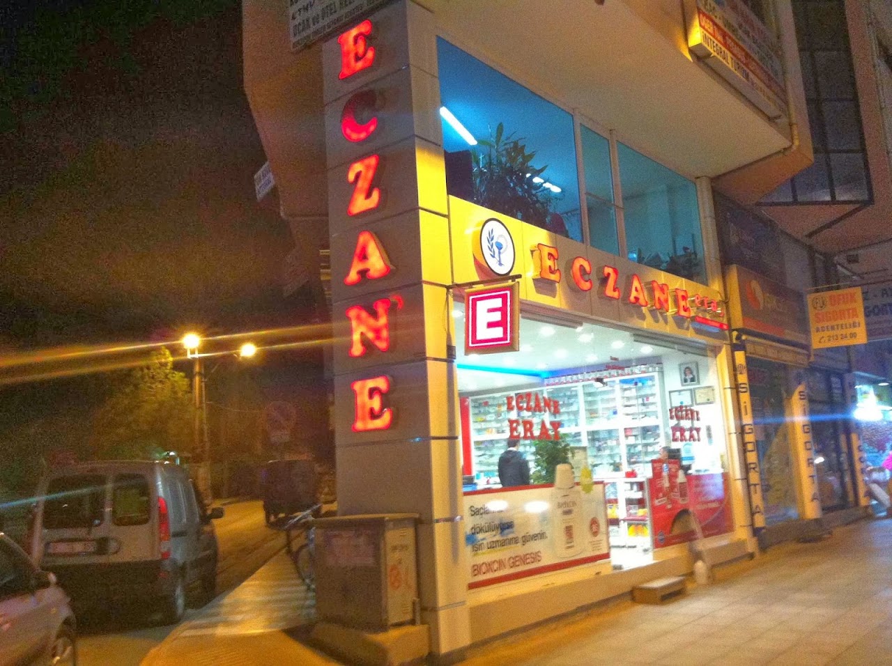 Eray Eczanesi