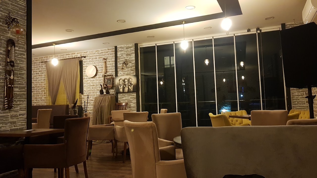 Locca Cafe Bistro