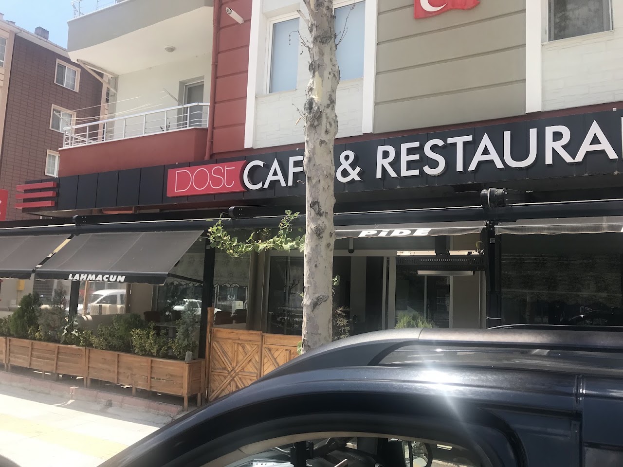 Dost Cafe