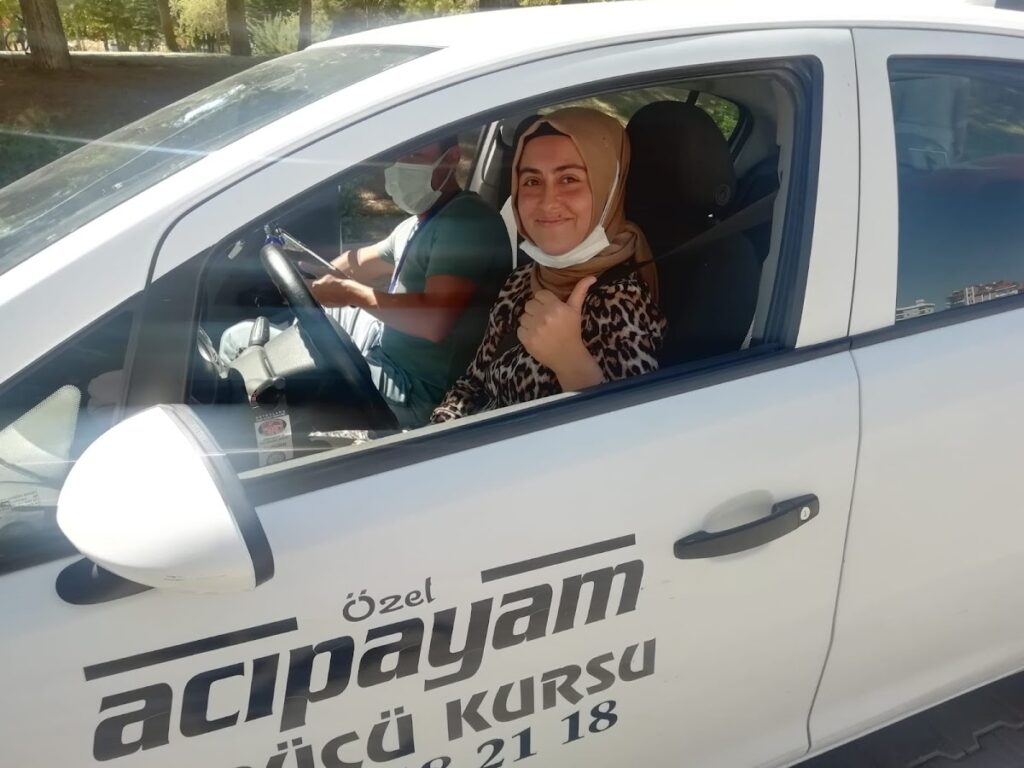Uğurlu Sürücü Kursu