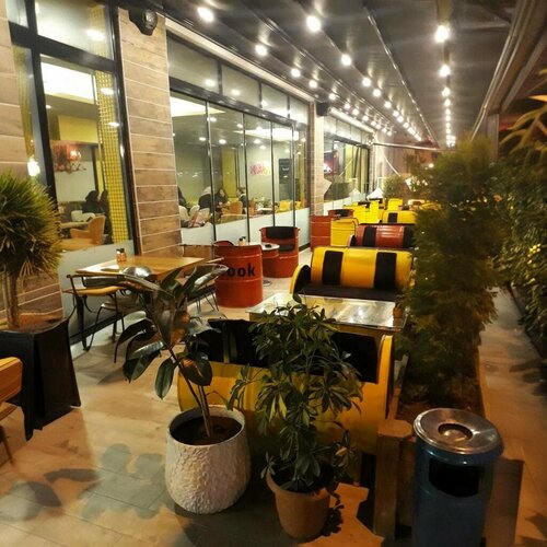 Fishbook Cafe & Restaurant