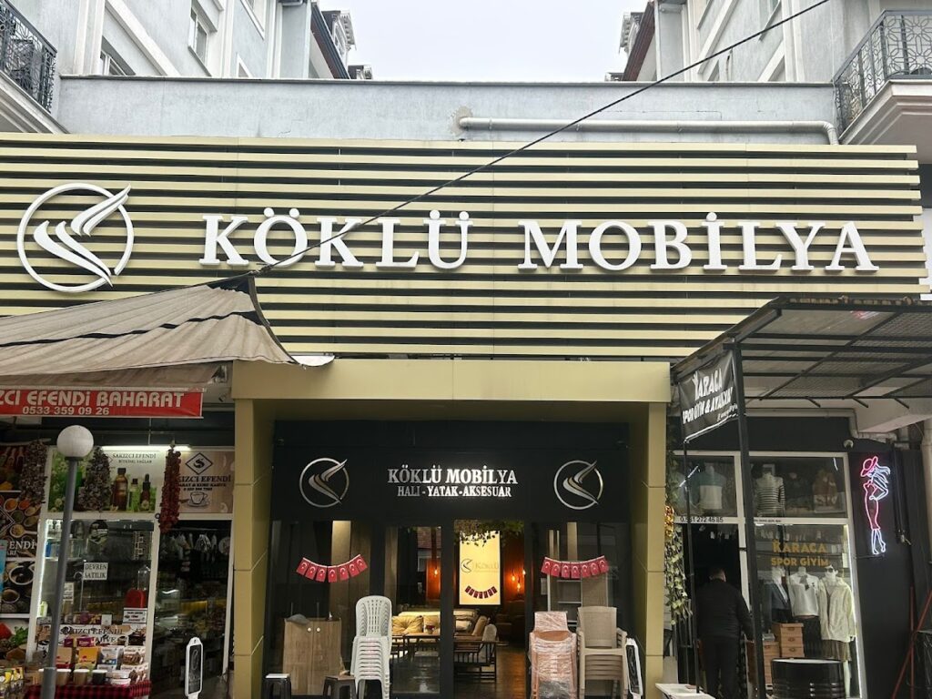 KÖKLÜ MOBİLYA