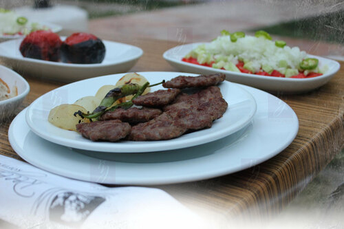 Recep’in Yeri Köfte – Çöp Şiş