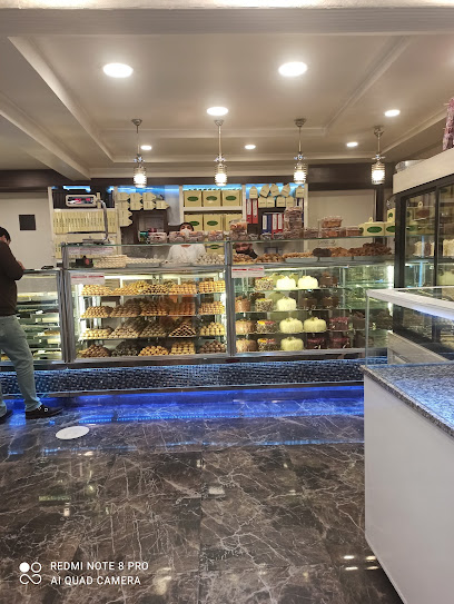 Çakıroğlu Pastanesi
