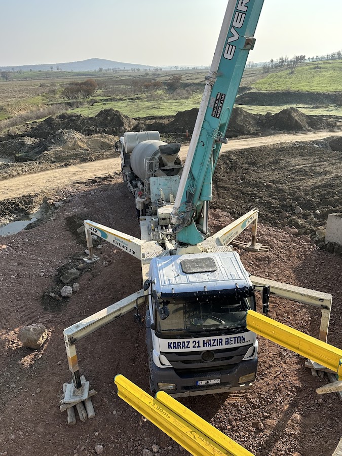 KARAZ 21 HAZIR BETON