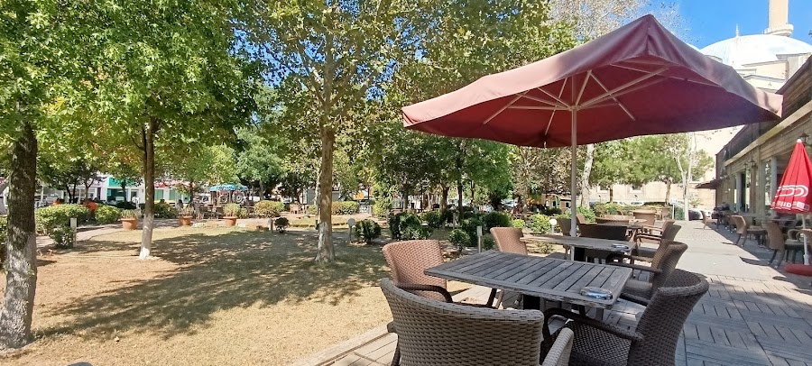 Meydan Cafe Babademirtaş