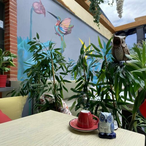 M’Meetaly Cafe & Restaurant