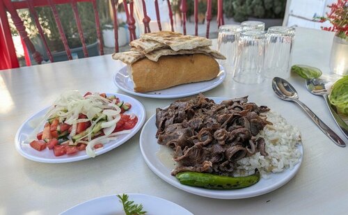 Dönerci Oktay Usta