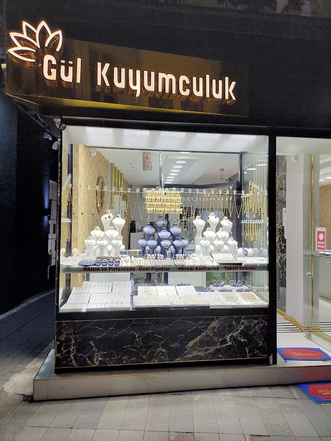 Gül Kuyumcusu
