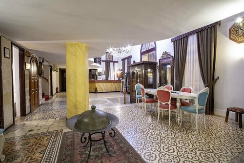 Antik Beyazıt Hotel