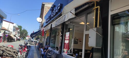 Nazlı Pide Kebap Salonu