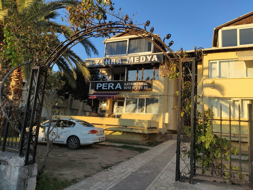 Pera Gayrimenkul