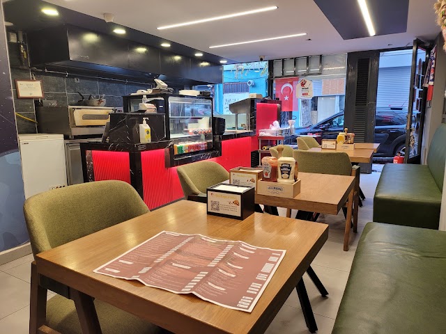 Alien Burger & Chicken, Camii Kebir